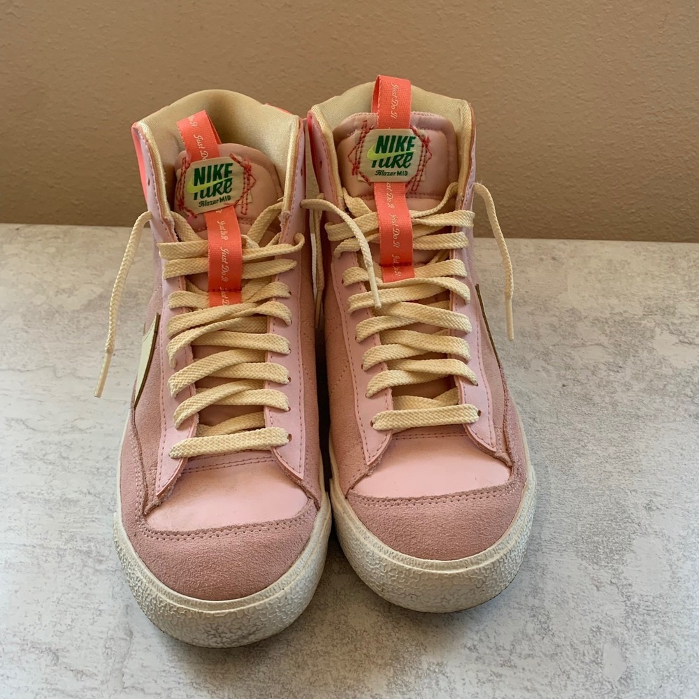 Nike Blazer‎ Mid 77 Pink White High Top Sneakers Youth Size 7Y